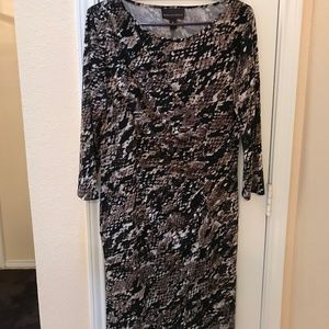 Dana Buchman 3-quarter sleeve knee length dress